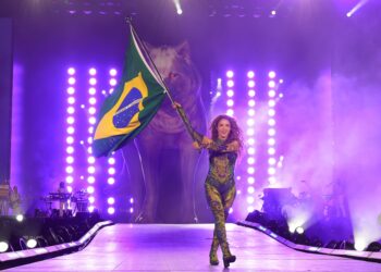 Loba, mãe e estrela: a noite em que Shakira dominou Copacabana
