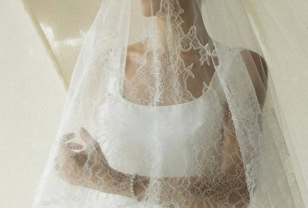 Marina Goldfarb aposta em designers árabes para casamento com Ítalo Trombini em Trancoso