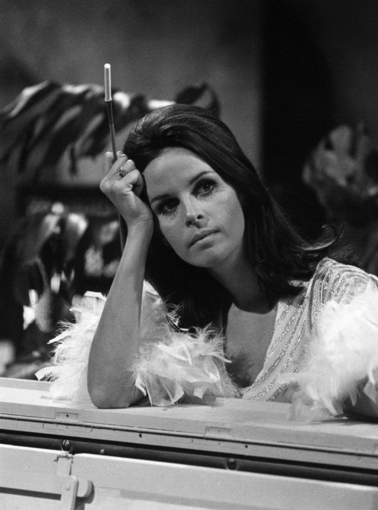 Morre Claudine Longet, atriz e cantora envolvida em caso polêmico que terminou na morte do marido atleta olímpico