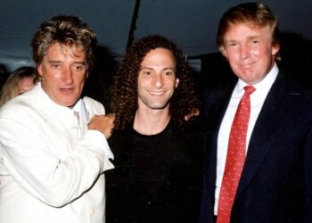 Rod Stewart comenta visita de Rei Charles aos EUA e tem fala inesperada no tapete vermelho