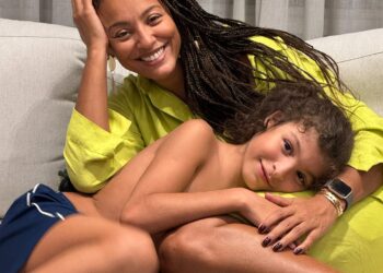 Sheron Menezzes encanta a web com cliques repletos de carinho ao lado do filho, Benjamin