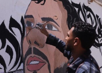 Após detenção por Israel, Thiago Ávila é homenageado com mural em Gaza
