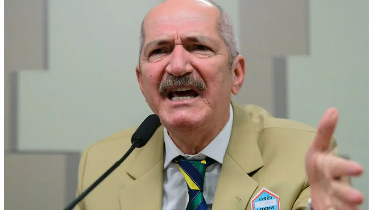 Justiça Eleitoral oficializa a expulsão de Aldo Rebelo do Democracia Cristã