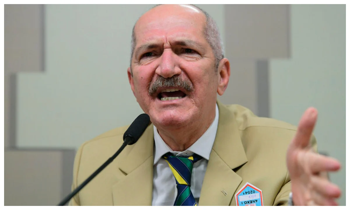 Justiça Eleitoral oficializa a expulsão de Aldo Rebelo do Democracia Cristã