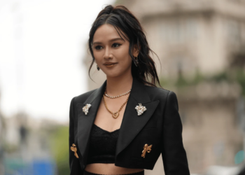 Broches são tendência de styling; saiba como usá-los