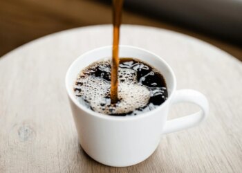 Café faz mal? Saiba qual o limite seguro para a saúde