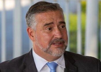 Líder do governo, Pimenta defende instalação de CPI do Banco Master