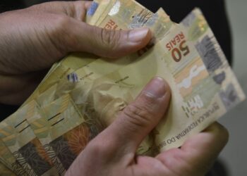 Poupança tem retirada líquida de R$ 476,4 milhões em abril
