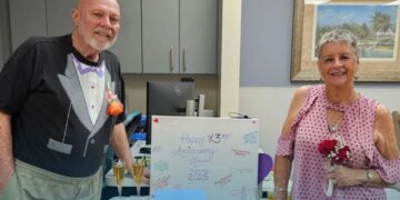 Paciente com câncer ganha renovação de votos emocionante no hospital