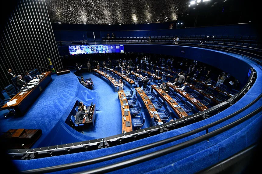 Alcolumbre adia votação de PEC que garante aposentadoria a agentes de saúde