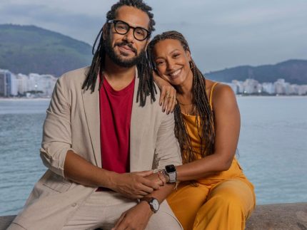 Amaury Lorenzo será par romântico de Sheron Menezzes na novela "Por Você"