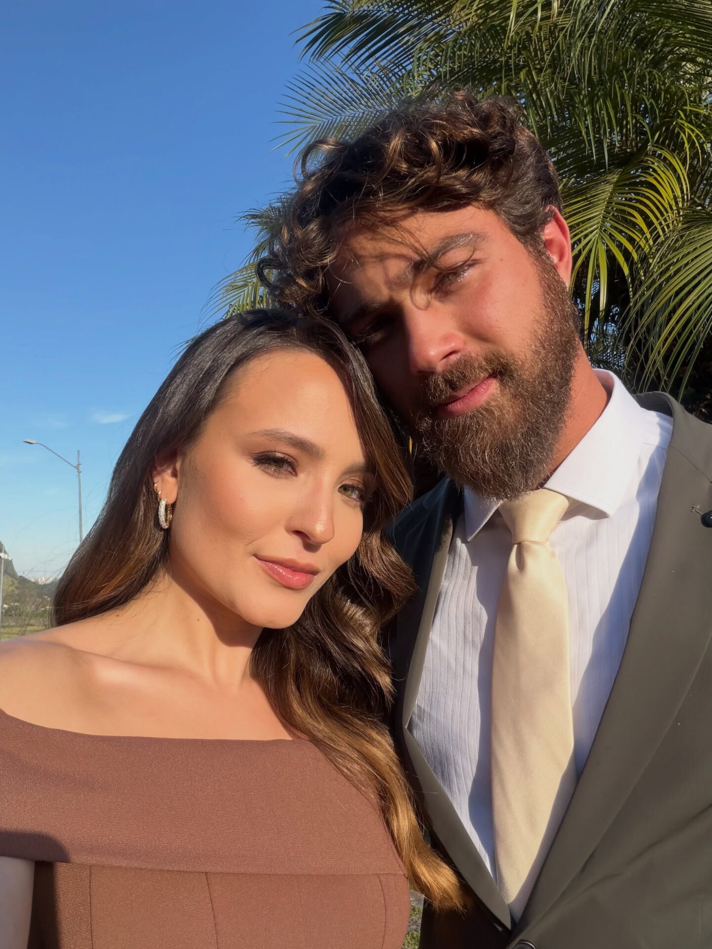 André Luiz Frambach e Larissa Manoela celebram casamento de Eike Duarte e Natália Vivacqua