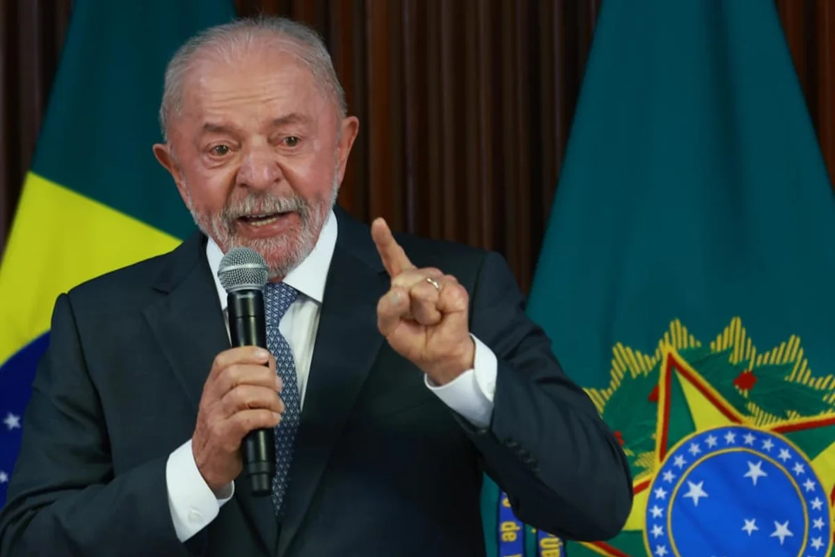 Avaliação negativa do governo Lula se mantém em 38%, aponta Datafolha