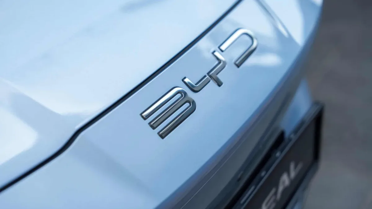 BYD planeja instalar 3 mil carregadores rápidos na Europa até 2027