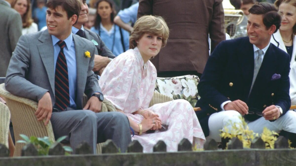 Biografia revela paixão secreta da princesa Diana pelo príncipe Andrew na adolescência