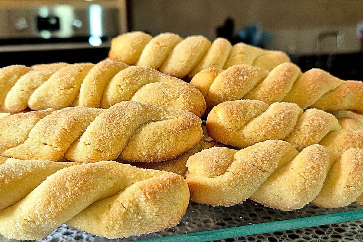 Biscoitinho açucarado derrete na boca e é perfeito para acompanhar o café