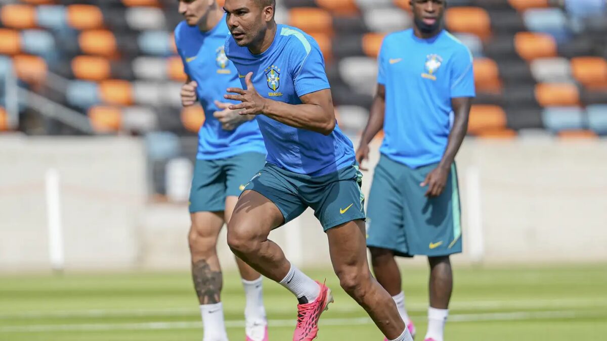 Brasil finaliza treino e se prepara para enfrentar Japão no mata-mata da Copa