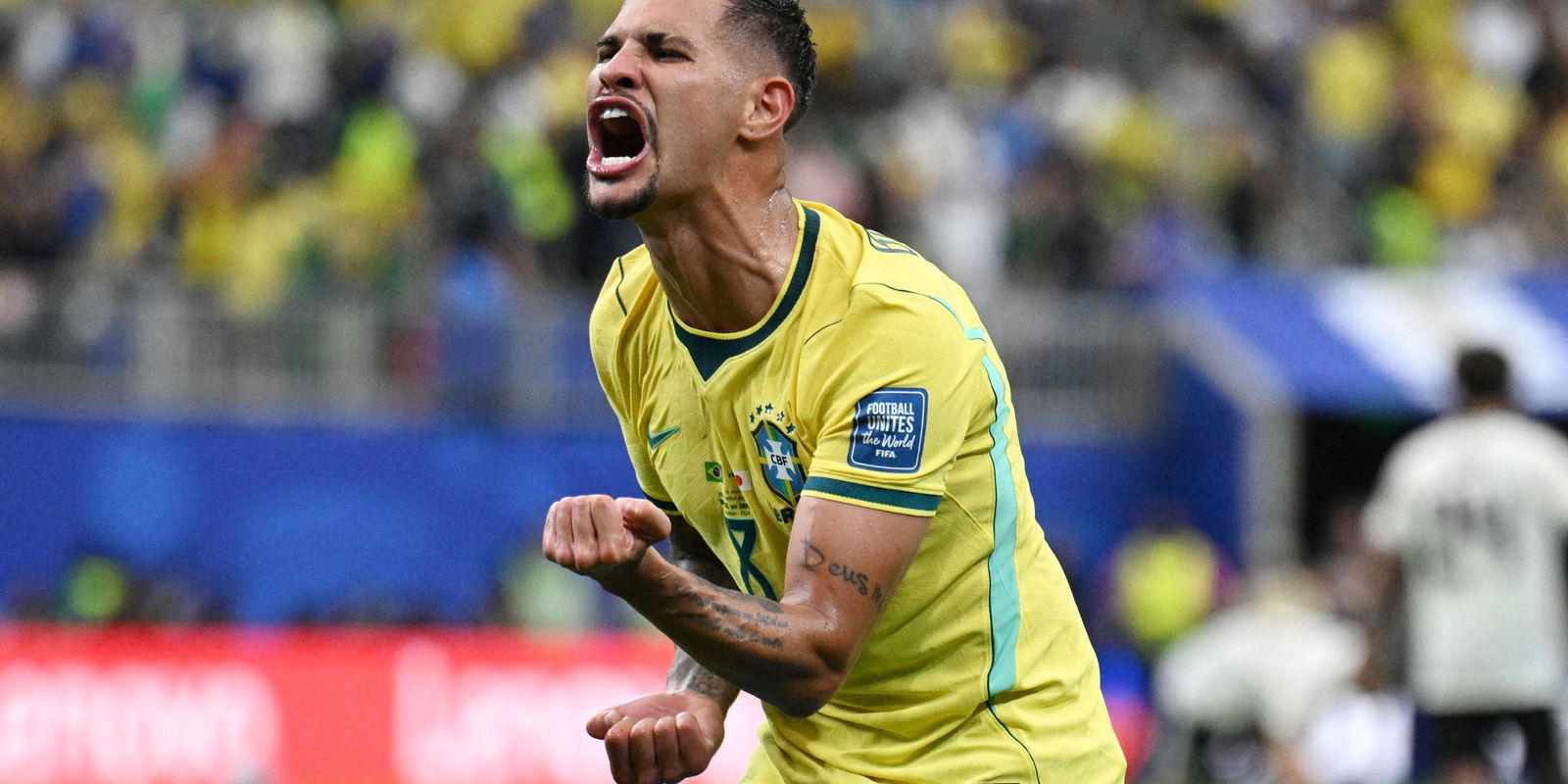 Bruno Guimarães se destaca como "regista" do Brasil e pode igualar recorde de Pelé