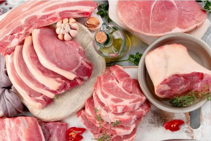 Carne suína perde competitividade em junho com estoques altos e pressão de bovina e frango, diz Cepea