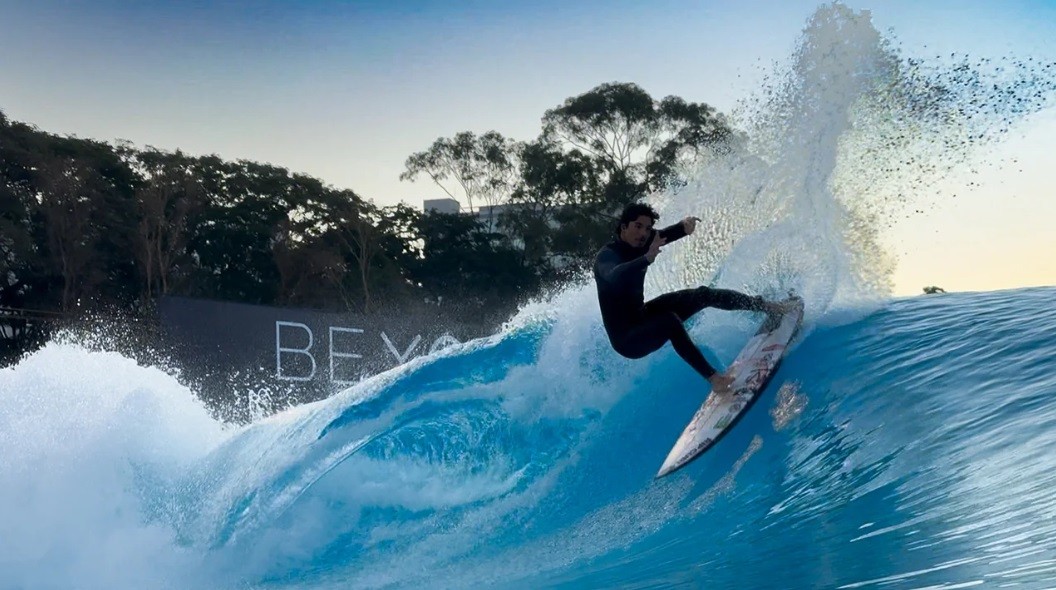 Conheça o São Paulo Surf Club: a nova piscina de ondas para surfistas na cidade