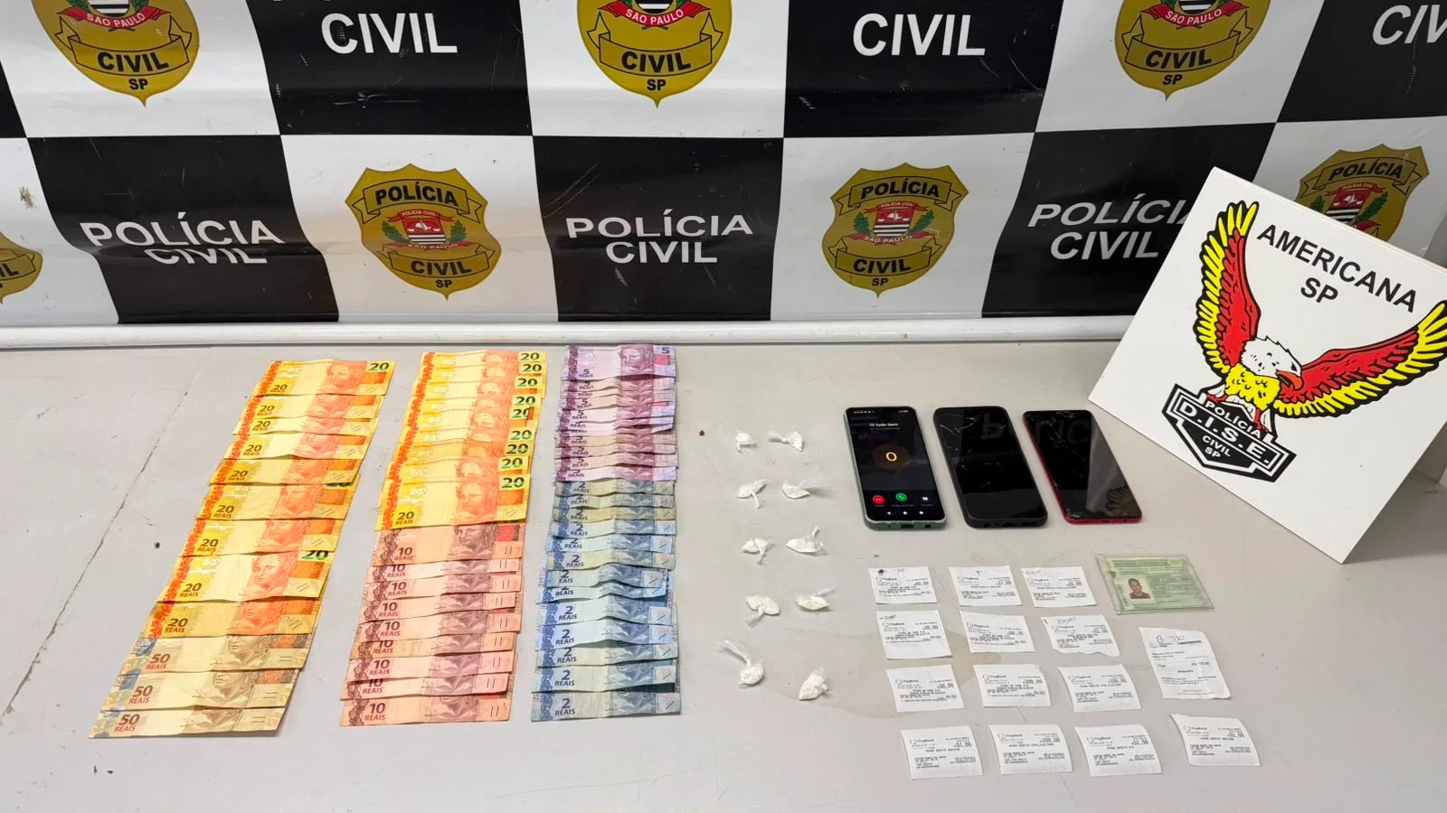 DISE prende dupla por tráfico de drogas em bar no Centro de Americana