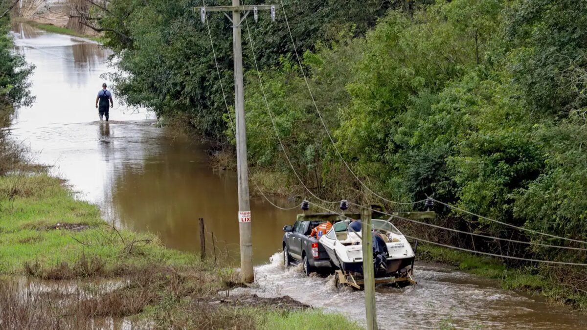 Defesa Civil do RS alerta para inundações e tempestades no norte do estado
