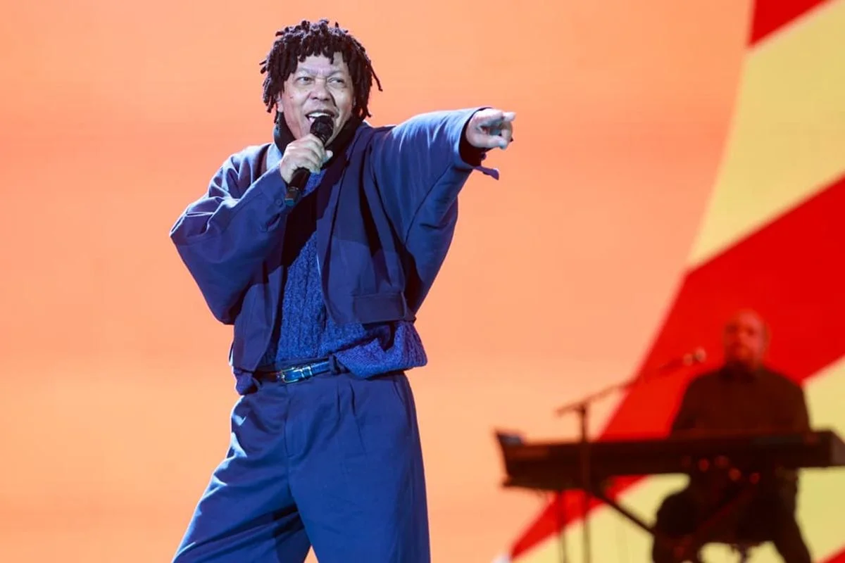 Djavan encanta Brasília em show que celebra 50 anos de carreira com grandes sucessos
