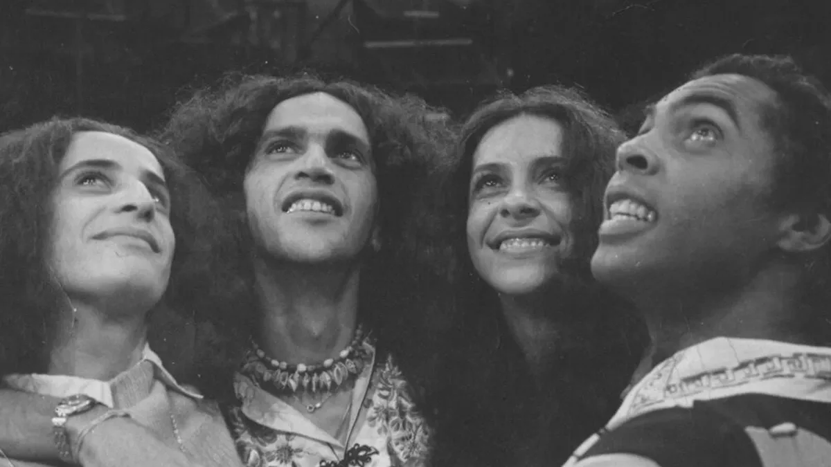 Doces Bárbaros: Livro inédito celebra 50 anos do icônico grupo de Bethânia, Caetano, Gal e Gil