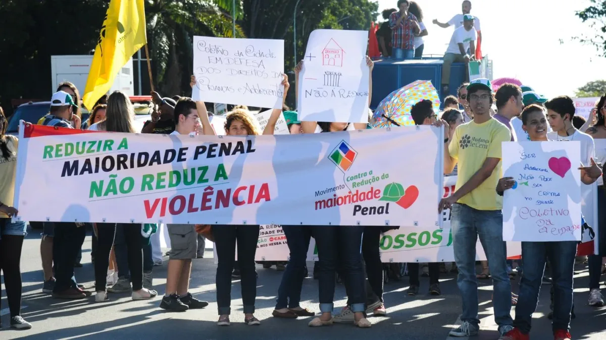 Entidades de direitos humanos reagem à aprovação da redução da maioridade penal na CCJ