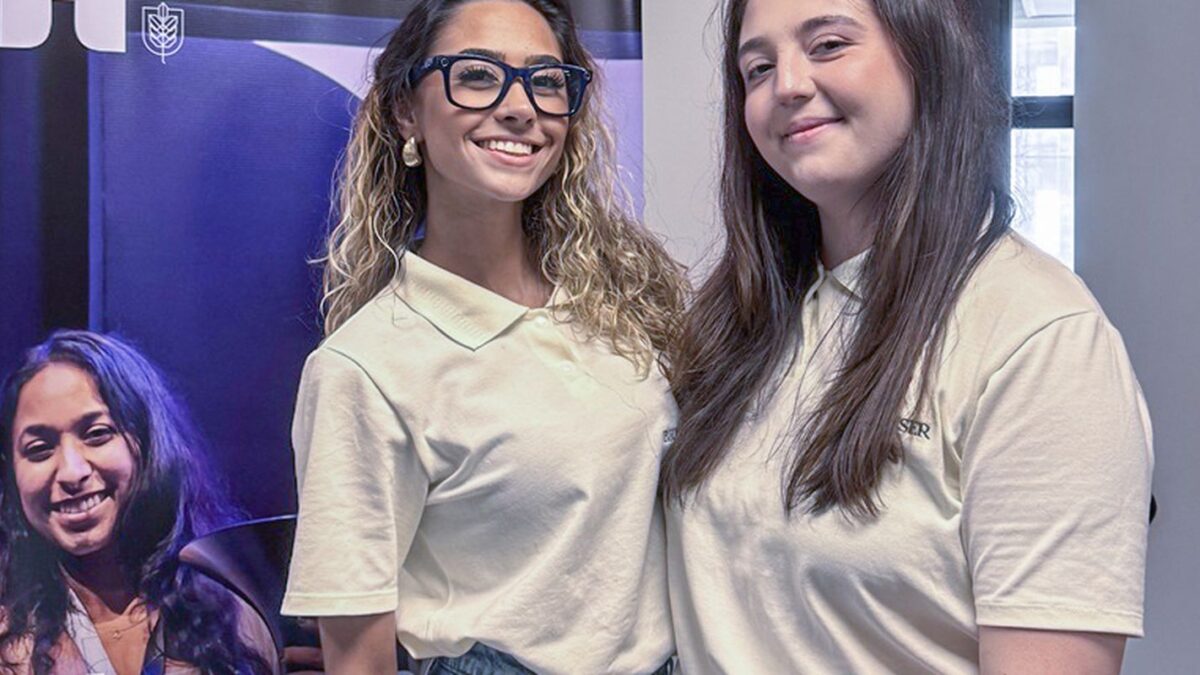 Estudantes da PUC-PR criam produto sustentável para combater incêndios florestais