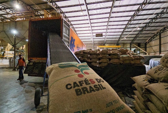 Exportações de café do Brasil crescem 3,6% em maio e nova safra promete aumento