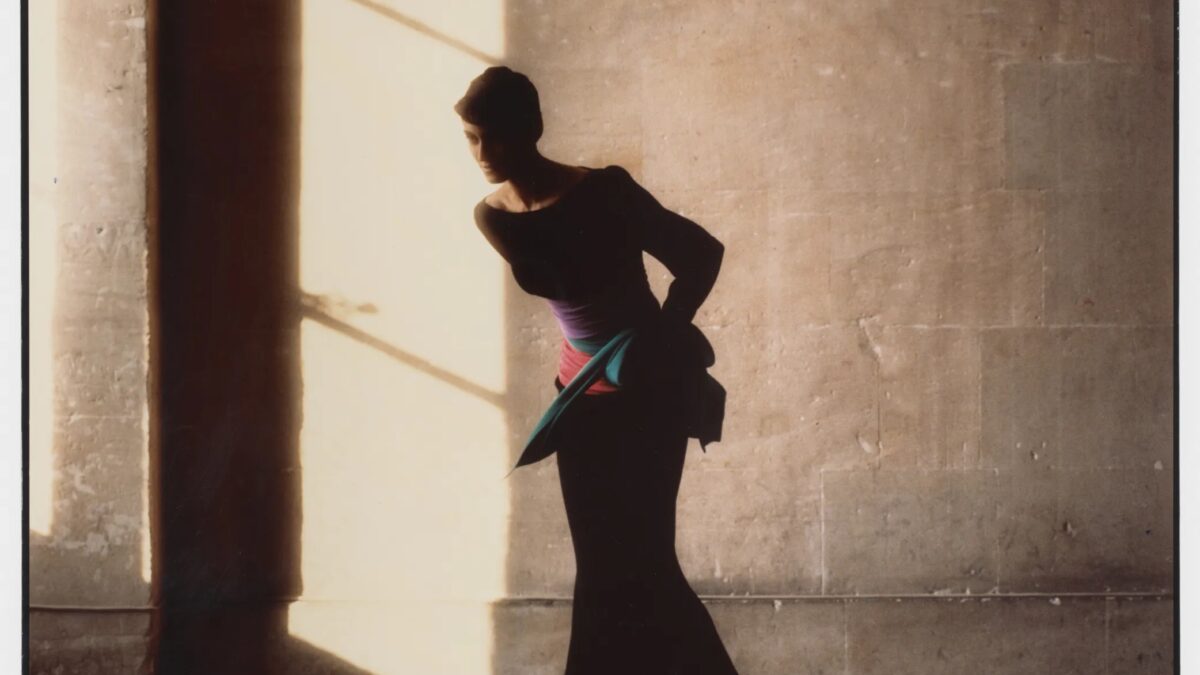Exposição em Nova York celebra 40 anos de Yves Saint Laurent em fotografias até setembro