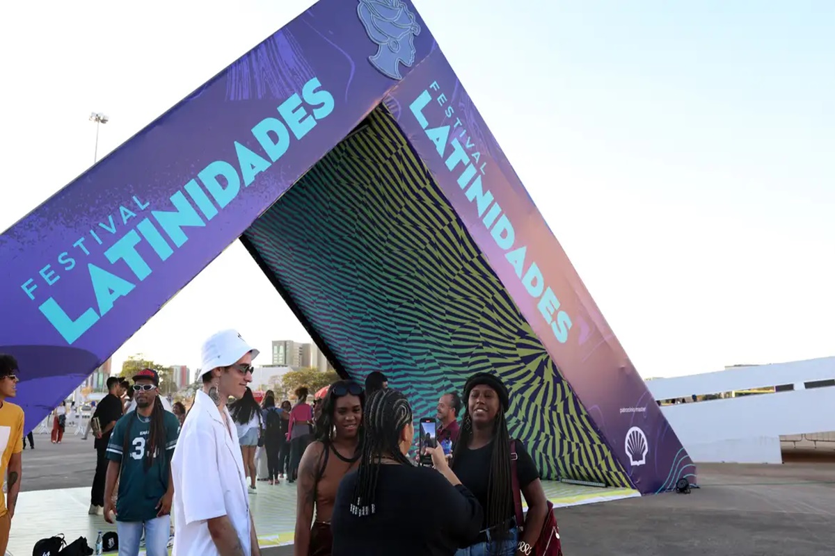 Festival Latinidades 2026 traz programação com Linn da Quebrada e Karol Conká em Brasília