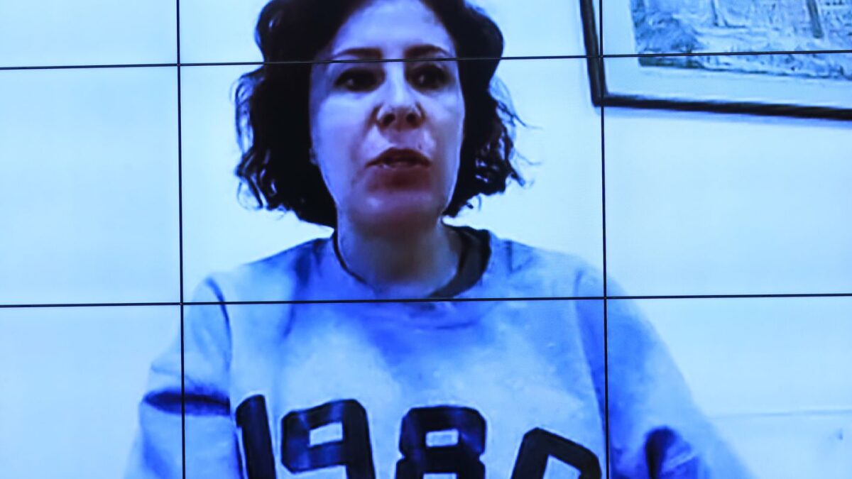 Gilmar Mendes pede extradição de Carla Zambelli em novo documento à Itália