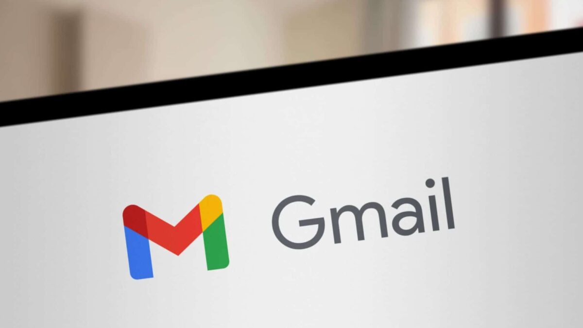 Google lança Gmail Live, ferramenta de busca por voz com inteligência artificial.