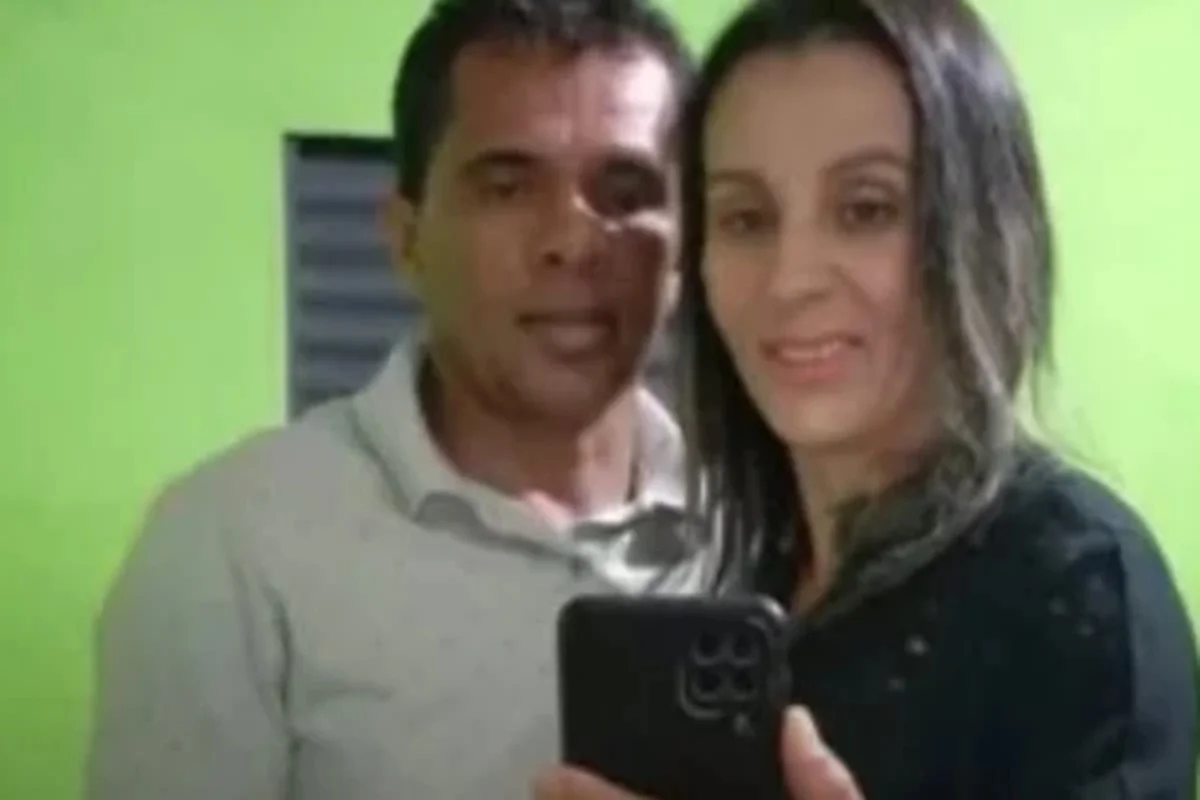 Homem mata ex-companheira a tiros dentro de ônibus na Bahia em caso de feminicídio