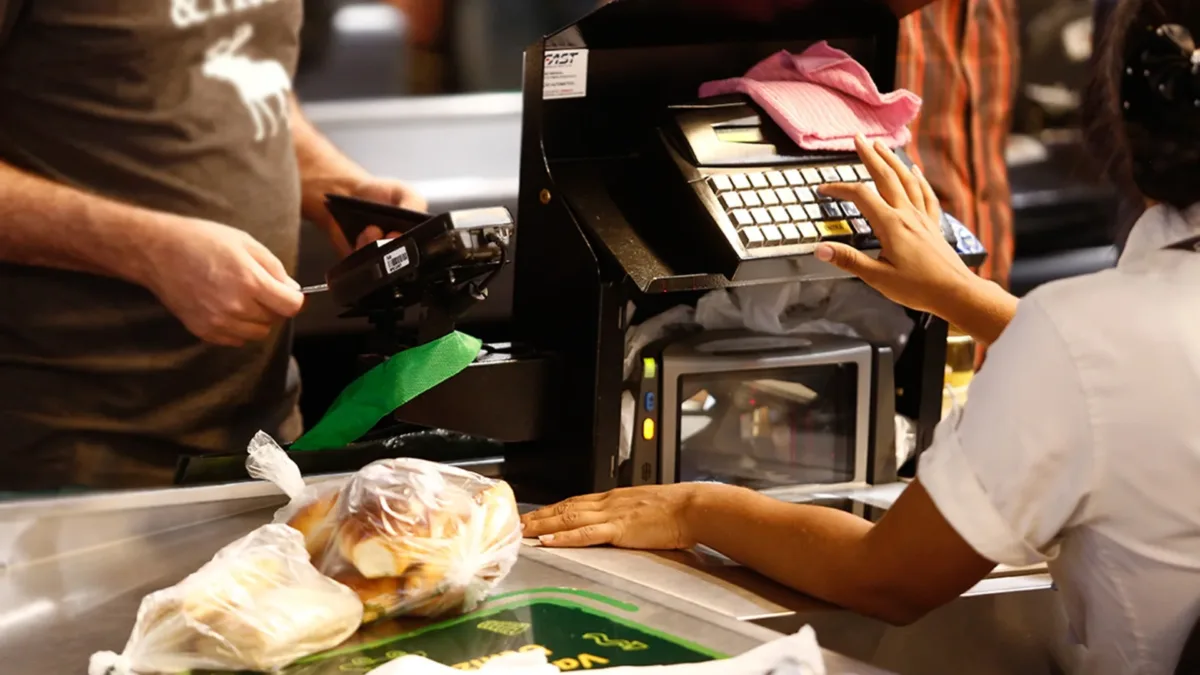 Inflação recua para 0,58% em maio, mas alimentos ainda pressionam preços