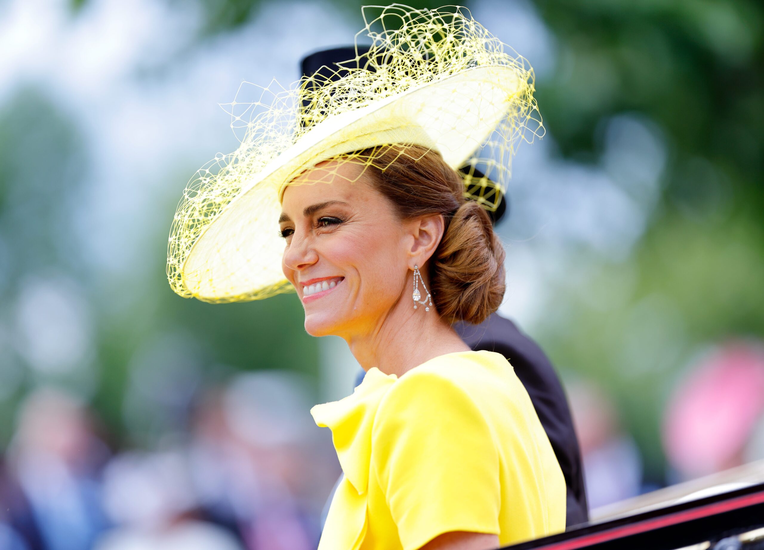 Kate Middleton se destaca como a nova 'estrela do rock' da realeza após vencer câncer