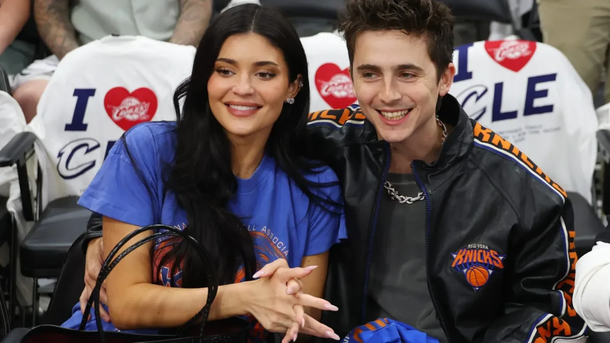 Kylie Jenner e Timothée Chalamet celebram título do Knicks e vivem ótima fase juntos