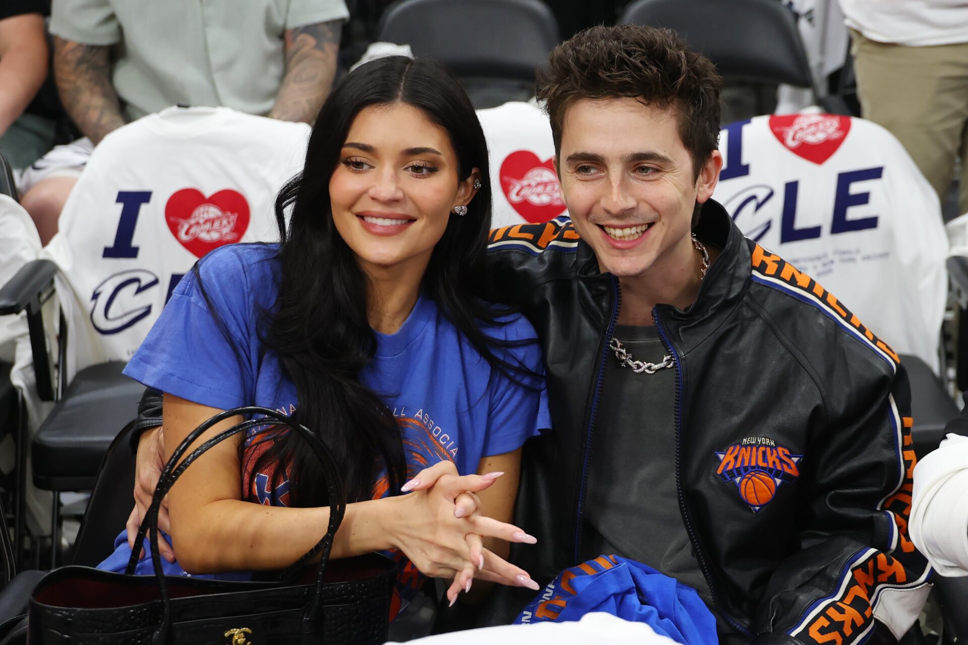 Kylie Jenner e Timothée Chalamet celebram título do Knicks e vivem ótima fase juntos