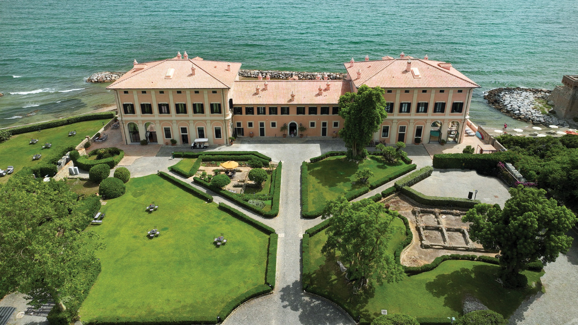 La Posta Vecchia: Descubra o Luxo de um Castelo Romano com Museu e Spa Exclusivo