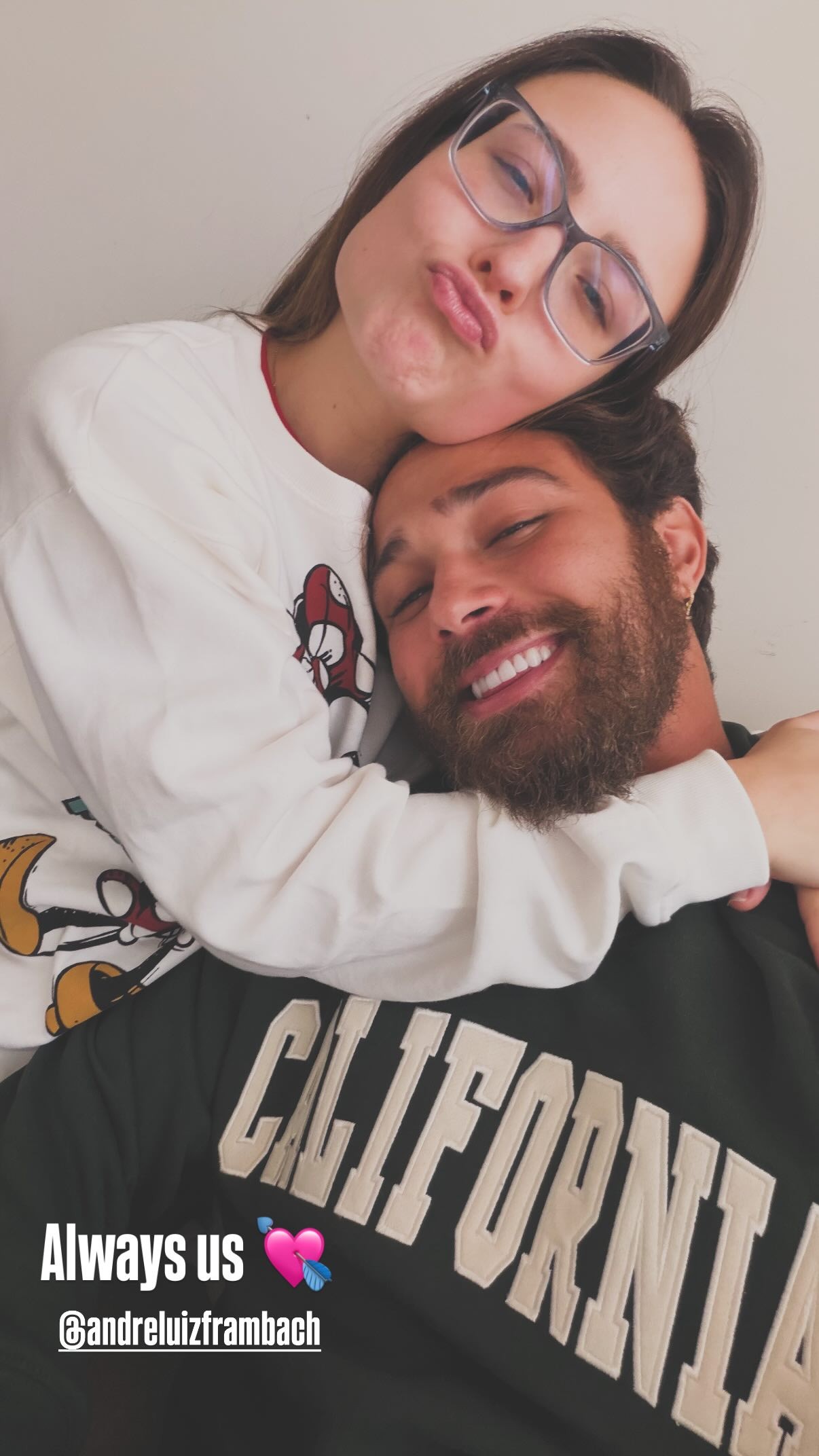 Larissa Manoela se declara para André Luiz Frambach e promete amor eterno