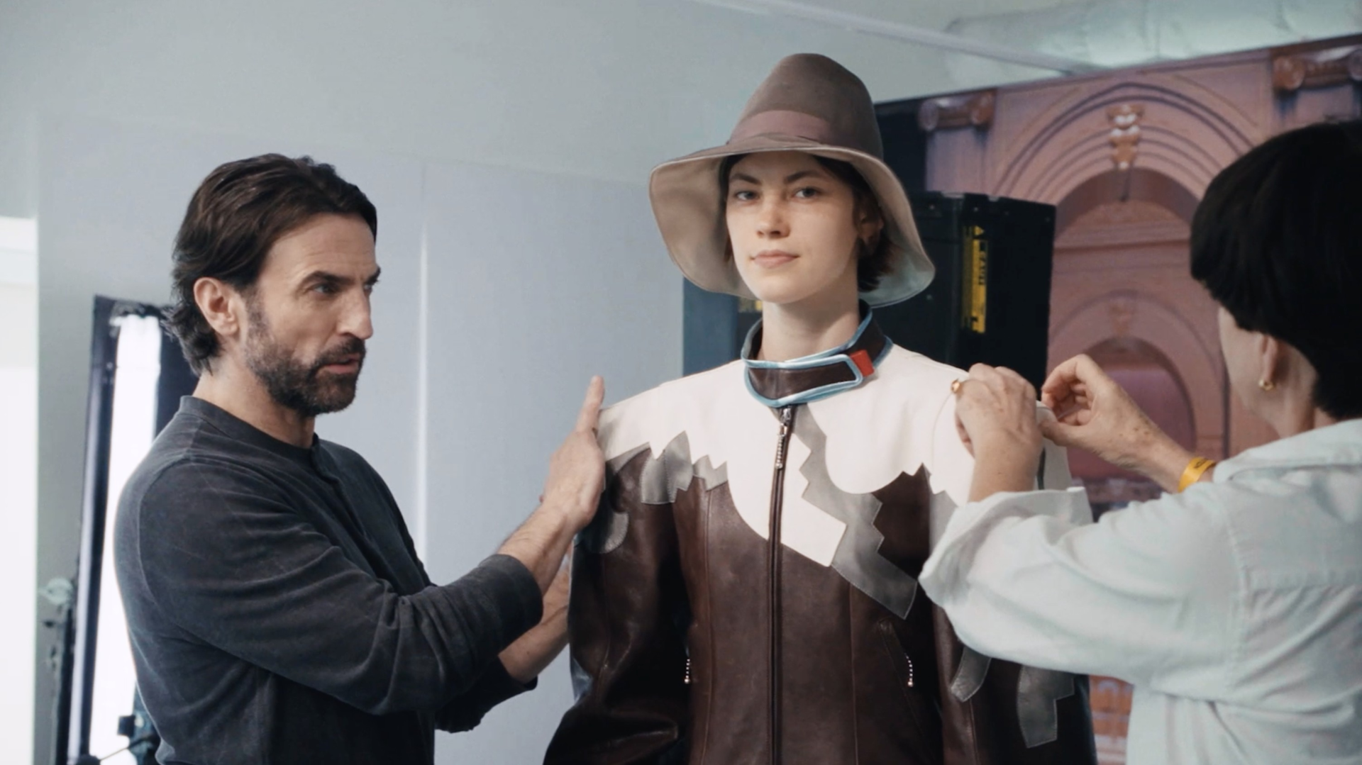 Louis Vuitton revela bastidores do desfile cruise 2027 em documentário exclusivo