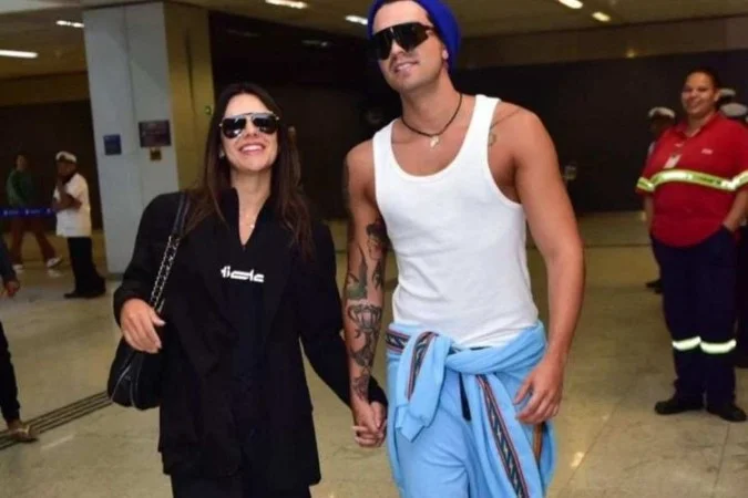 Luan Santana e Jade Magalhães reatam namoro após três anos separados