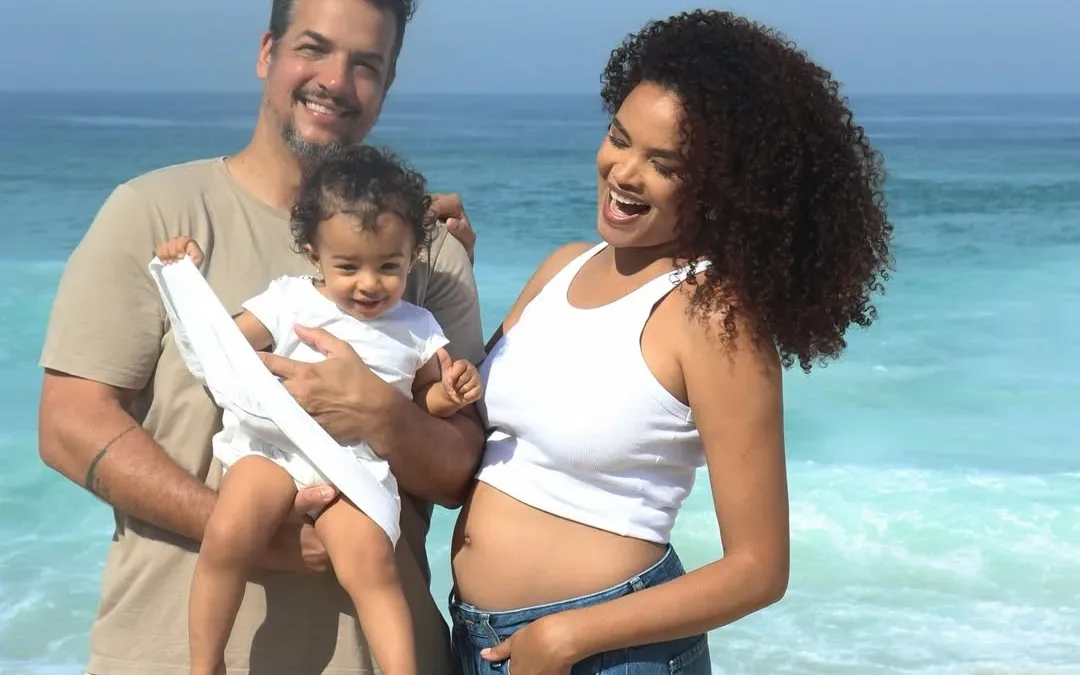 Lucy Ramos compartilha cliques emocionantes com a família após anunciar gravidez