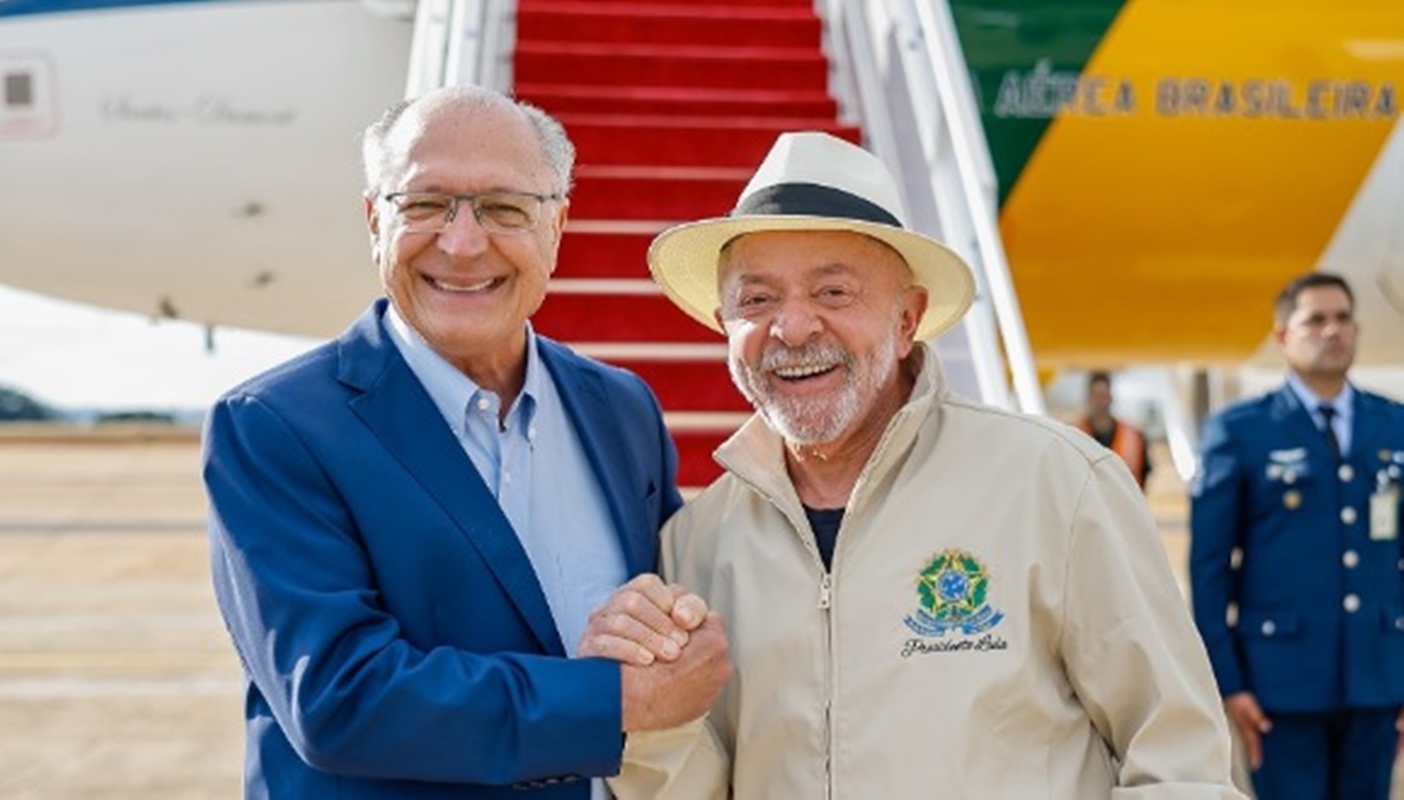 Lula embarca para França para participar da cúpula do G7 neste domingo
