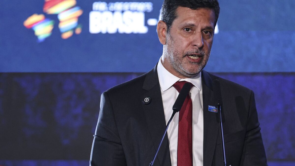 MEC anuncia menor taxa de analfabetismo da história do Brasil, afirma ministro