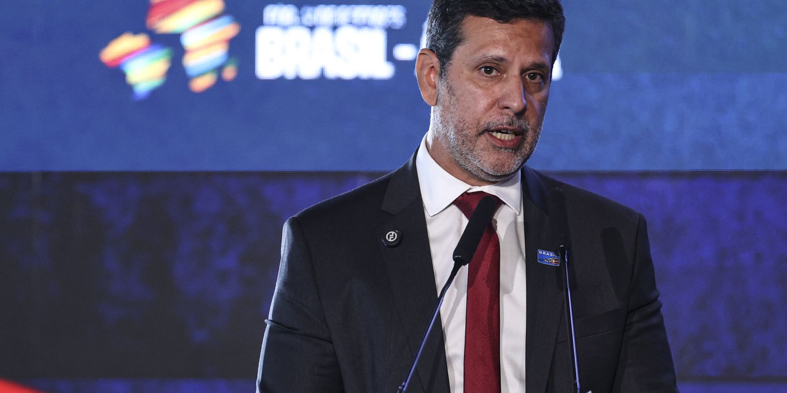 MEC anuncia menor taxa de analfabetismo da história do Brasil, afirma ministro