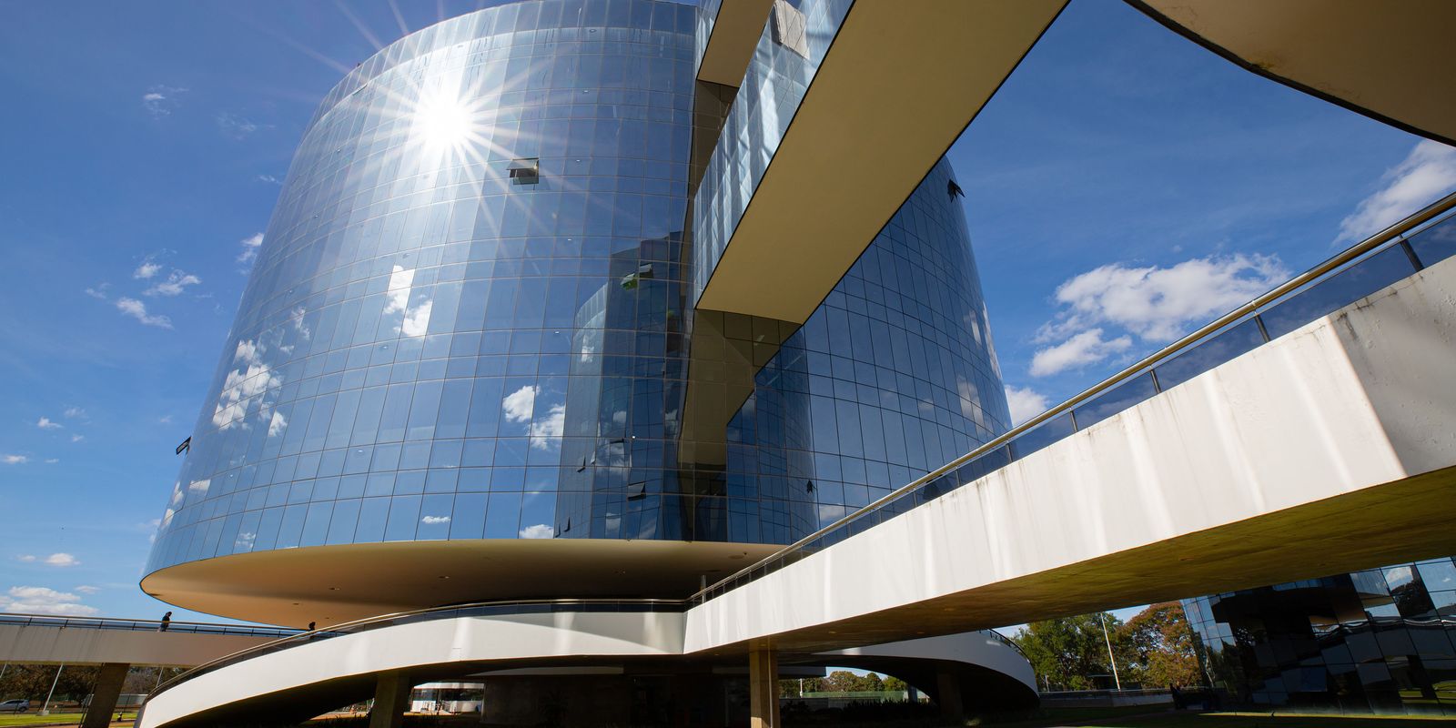 MPF pede anulação de licença do pré-sal e alerta para risco climático