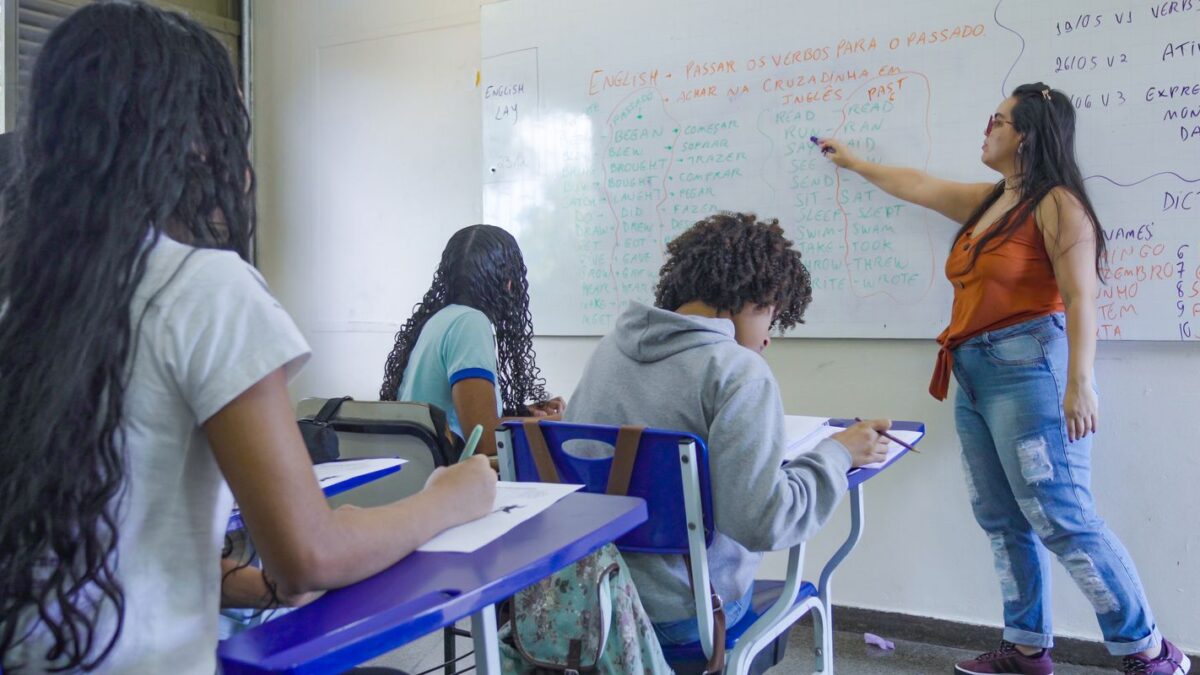 Mais de 10 mil professores são contratados com notas da Prova Nacional Docente em 2025